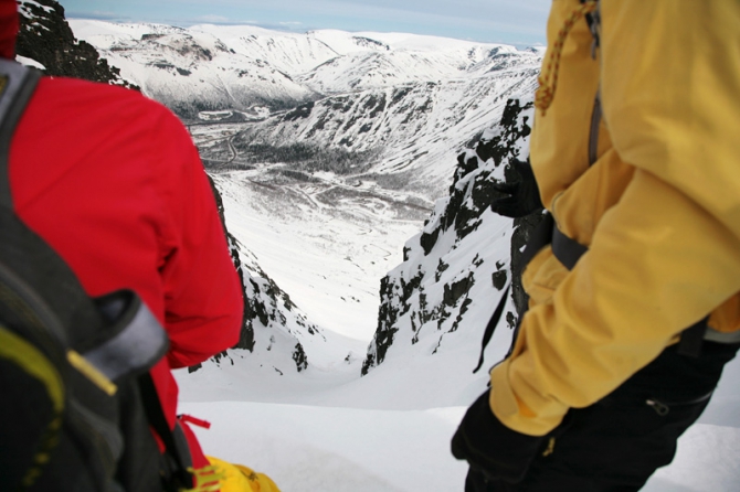 Беккантри-неделя Snow Sense в Хибинах (фоторепорт, Бэккантри/Фрирайд, хибины, кировск, snow sense team, цирк ганешина, лавинный кулуар, беккантри-лагерь)