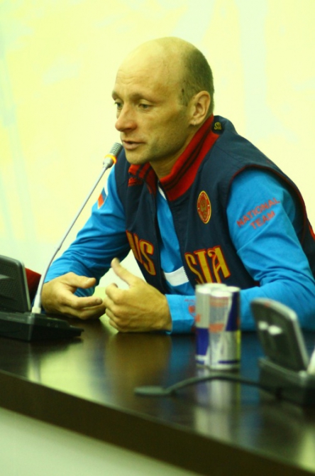 Прыжок Валерия Розова с Ушбы и итоговая пресс-конференции экспедиции. (Альпинизм, хворостенко. сенф, лебанидзе, джапаридзе, ушба, ручкин, base)