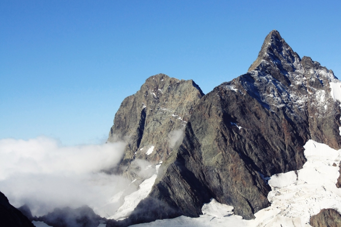 Домбай-Ульген, восхождение по Зап. ребру, 5Б (Альпинизм, западный кавказ, западное ребро)