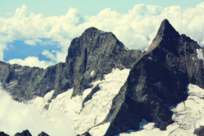 Домбай-Ульген, восхождение по Зап. ребру, 5Б (Альпинизм, западный кавказ, западное ребро)