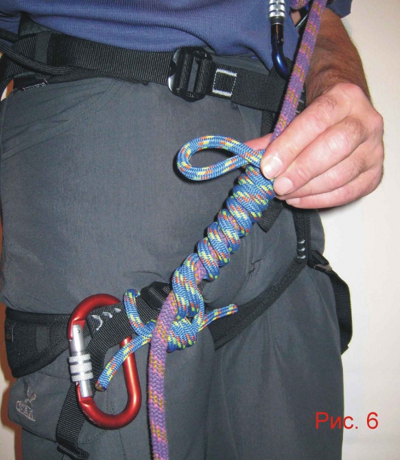 Применение узла «автоблок» для самостраховки при спуске по веревке в альпинизме. (самостраховка, дюльфер, безопасность)