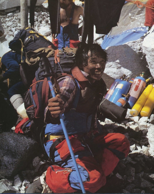 "Тут кто как умеет,- мне важно увидеть восход". (Альпинизм, эверест, гималаи, дэвид шарп)