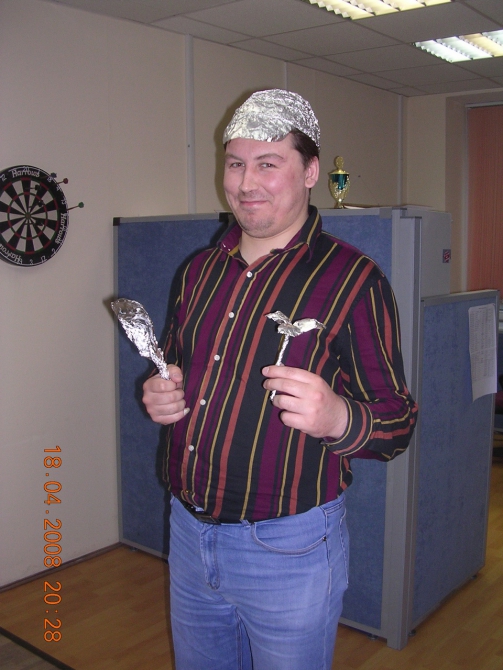 В рядах минимы пополнение, или тема шапок продолжается.