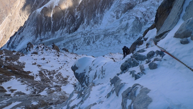 Ноябрь в Ала-Арче (Альпинизм, нонстоп, альпинизм, альпийский стиль, manaraga-team, первопроход, новый маршрут, пик семнова тянь-шанского, бокс, аксай, ала-арча, дмитрий чижик, валерий семенов, сергей дашкевич)