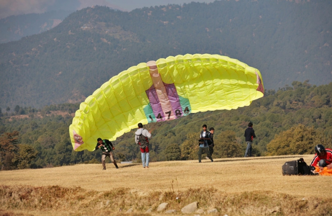 Маршрутные полеты в Гималаях, очень 2012 (фоторепорт из Бира, Путешествия, химачал-прадеш, парапланеризм, параплан, гималаи, индия, горы)
