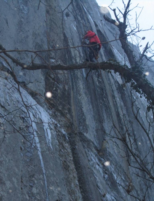 Морчека «Ледоход» 6 А. Новый маршрут. (Альпинизм, «ледоход» 6 а. заколодний а.в., марчека, крым)