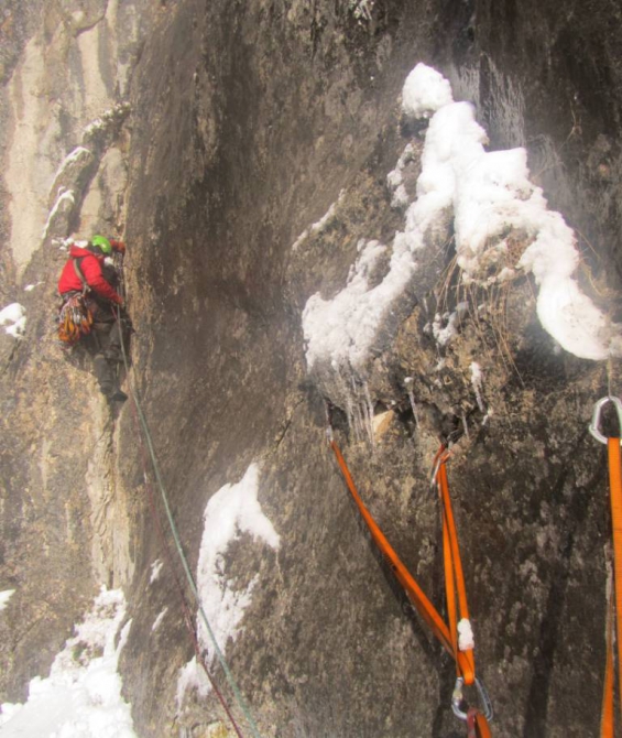 Морчека «Ледоход» 6 А. Новый маршрут. (Альпинизм, «ледоход» 6 а. заколодний а.в., марчека, крым)