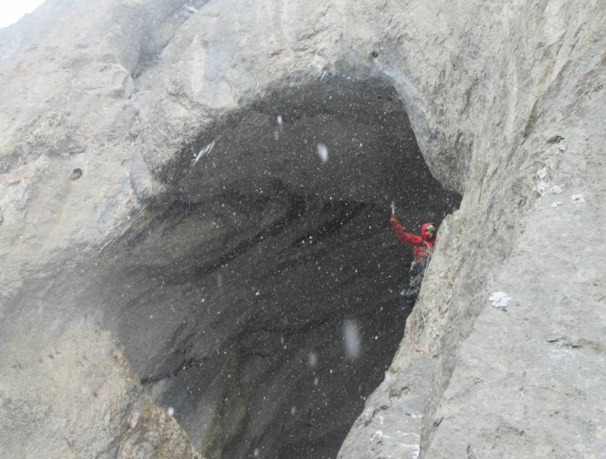 Морчека «Ледоход» 6 А. Новый маршрут. (Альпинизм, «ледоход» 6 а. заколодний а.в., марчека, крым)