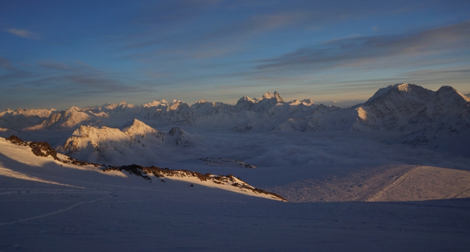 Эльбрус...Цветы на вершине. (Альпинизм, маша хитрикова, хитриков, ред поинт, red point)