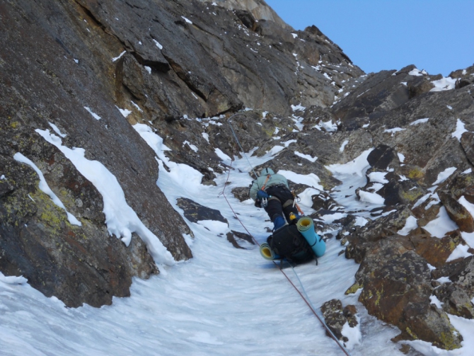 "Ераз-5217" 2013 года выпуска. (Альпинизм, зима, аксу, арча, корея, еразик)