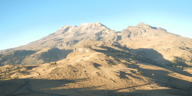 О восхождениях в Мексике в феврале 2013 (Альпинизм, 7 вулканов, орисаба, горный гид, охос-дель-саладо, мексика, истасихуатль)