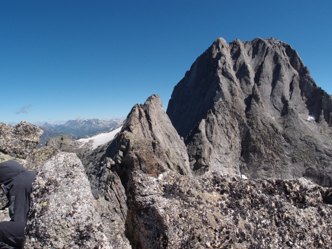 "Возьмите с собой друзей и орехи ...! " (Альпинизм, альпы)