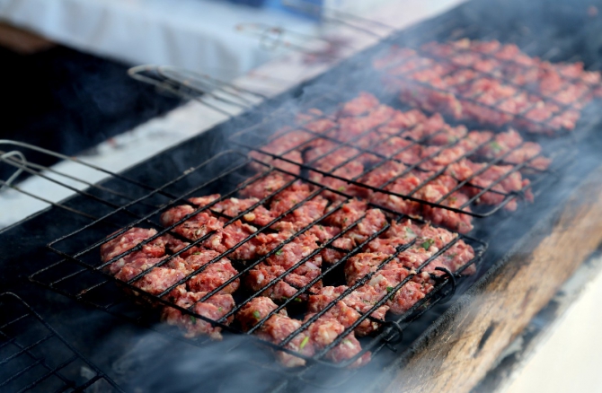 ЗаМарочка с штативом и дочкой..