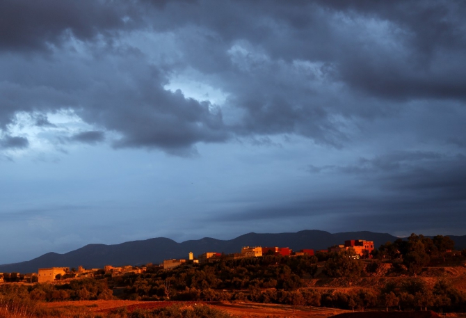 ЗаМарочка с штативом и дочкой..