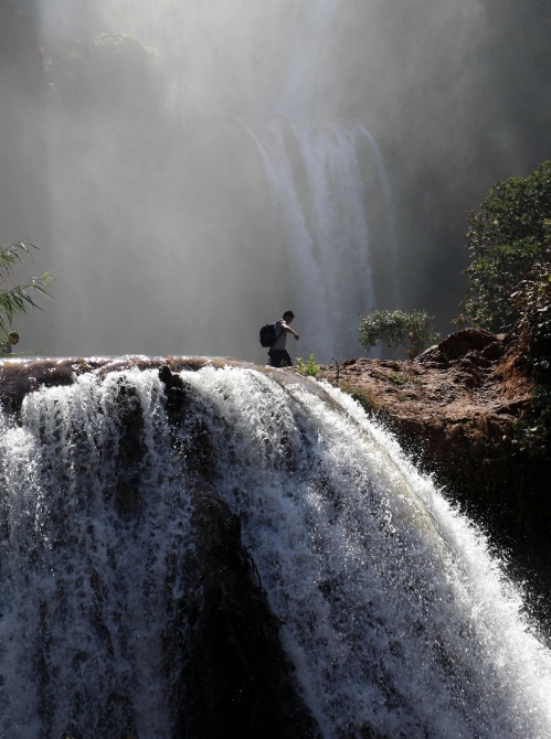 ЗаМарочка с штативом и дочкой..