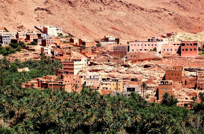 ЗаМарочка с штативом и дочкой..