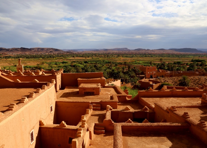 ЗаМарочка с штативом и дочкой..