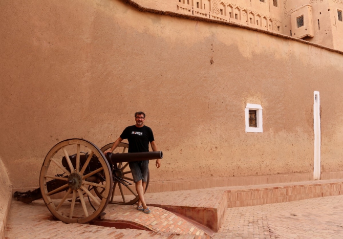 ЗаМарочка с штативом и дочкой..