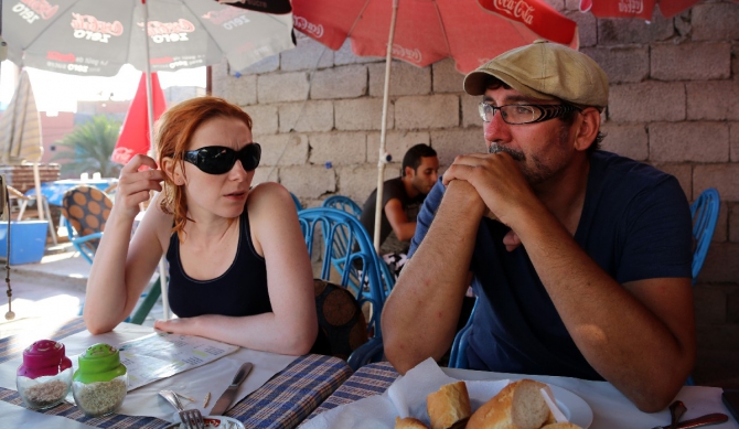 ЗаМарочка с штативом и дочкой..