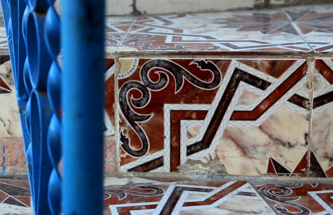 ЗаМарочка с штативом и дочкой..