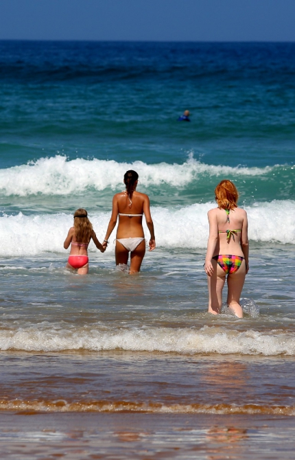 ЗаМарочка с штативом и дочкой..