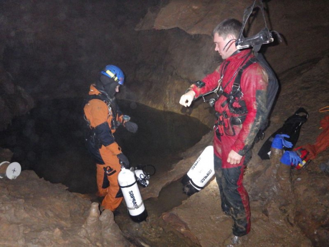 Новые открытия и достижения в п. Нахимовская. Свой путь в поисках подземной реки Караби. (Спелеология, сифон, крым, исследования, спелеодайвинг, первопроход)