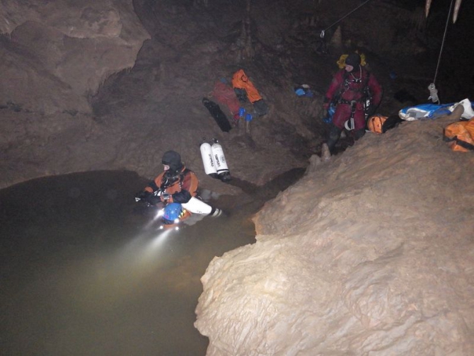 Новые открытия и достижения в п. Нахимовская. Свой путь в поисках подземной реки Караби. (Спелеология, сифон, крым, исследования, спелеодайвинг, первопроход)