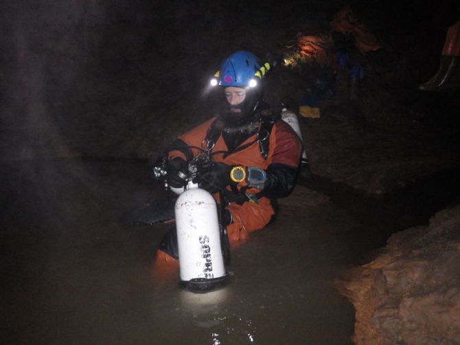 Новые открытия и достижения в п. Нахимовская. Свой путь в поисках подземной реки Караби. (Спелеология, сифон, крым, исследования, спелеодайвинг, первопроход)