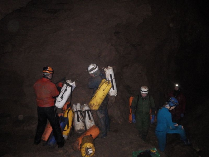 Новые открытия и достижения в п. Нахимовская. Свой путь в поисках подземной реки Караби. (Спелеология, сифон, крым, исследования, спелеодайвинг, первопроход)