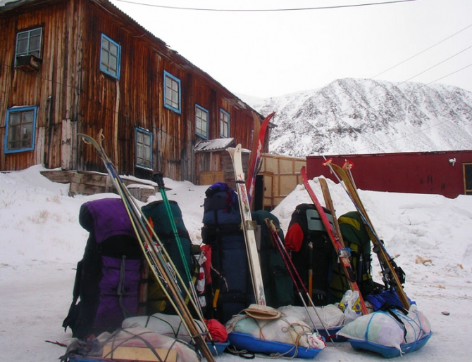 Фотоотчёт о зимнем Алтае. Дополнение к рассказу. (Альпинизм, ира иванова, колпаков, протасов, тилипенко, зимний поход, жаров, бездитко, поход, первопроход, алтай, горные лыжи)