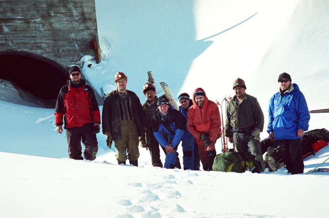 Фотоотчёт о зимнем Алтае. Дополнение к рассказу. (Альпинизм, ира иванова, колпаков, протасов, тилипенко, зимний поход, жаров, бездитко, поход, первопроход, алтай, горные лыжи)