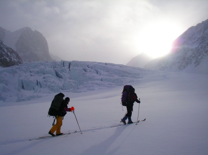 Фотоотчёт о зимнем Алтае. Дополнение к рассказу. (Альпинизм, ира иванова, колпаков, протасов, тилипенко, зимний поход, жаров, бездитко, поход, первопроход, алтай, горные лыжи)