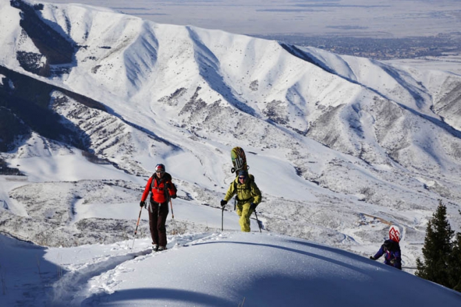 Бэккантри и фрирайд в Караколе (отчет о новогоднем Level 2 в горах Тянь-Шаня, Бэккантри/Фрирайд, киргизия, пржевальск, фрирайд-школа, алекс кузмицкий, snow sense)