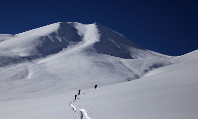Фрирайд-программа Lines, в Караколе / Киргизия (побыть в роли лидера, Бэккантри/Фрирайд, пржевальск, snow sense, фрирайд-школа, алекс кузмицкий, бэккантри)