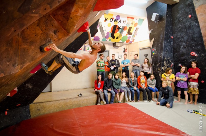 Boulder Dash в Луче. Отчет. (Скалолазание, луч скалодром, соревнования по скалолазанию)