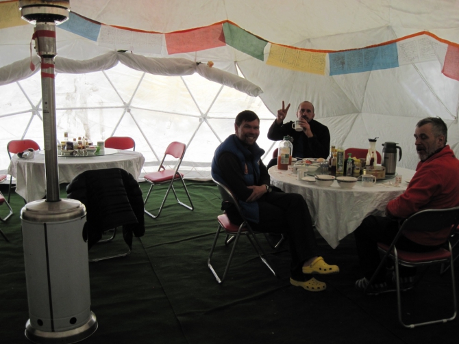 Новости экспедиции на Эверест: идет этап активной акклиматизации (Альпинизм)