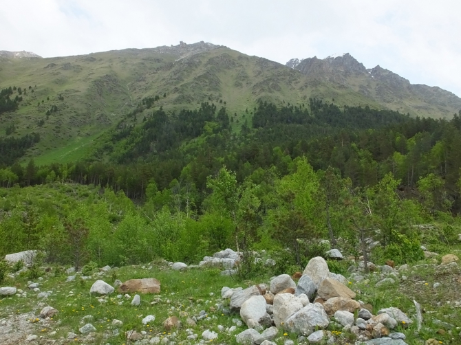 Гуляем в ущелье Адыр-су. (адырсу, приэльбрусье.)