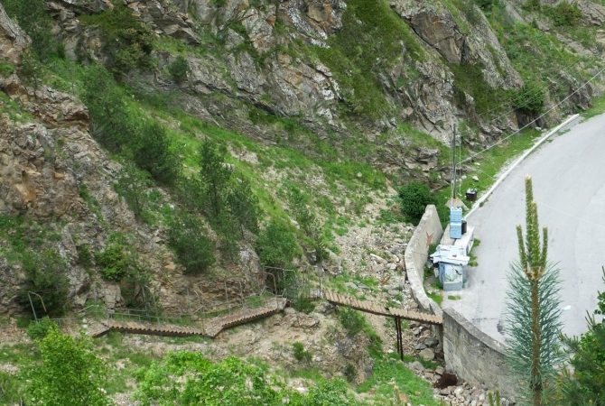 Гуляем в ущелье Адыр-су. (адырсу, приэльбрусье.)