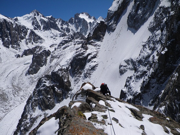 Перо. (Альпинизм, ала-арча, первовосхождение)