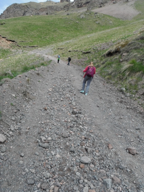 Чегет растаял... или летний трекинг горнолыжника. Водопад Девичьи косы. Приэльбрусье. (Горные лыжи/Сноуборд, азау)