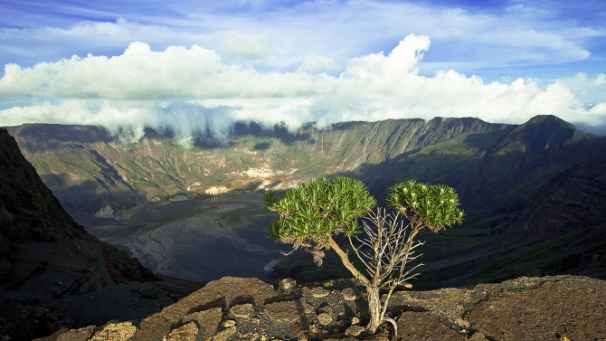 Тамбора. Великий и Ужасный. (Горный туризм, параплан, вулкан, кратер, экспедиция, индонезия)