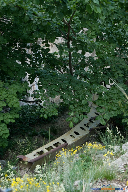 Крым, Алупкинская стена, маршрут "Стрела Безбашенная", 5Б (Альпинизм, описание, первопроход)