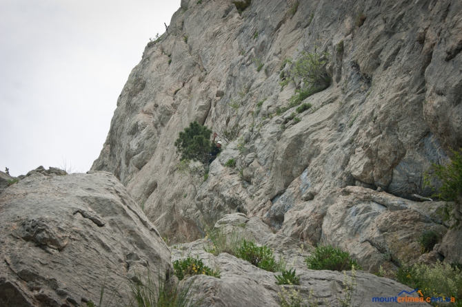 Крым, Алупкинская стена, маршрут "Стрела Безбашенная", 5Б (Альпинизм, описание, первопроход)