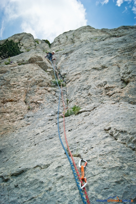 Крым, Алупкинская стена, маршрут "Стрела Безбашенная", 5Б (Альпинизм, описание, первопроход)