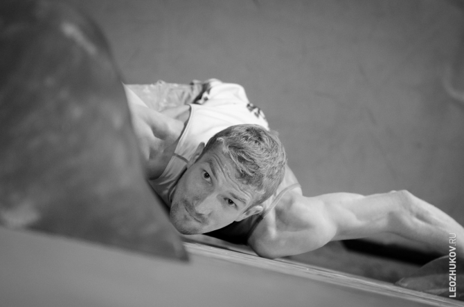 Белые ночи. Санкт-Петербург (Скалолазание, xclimb, трамонтана, risk, zamberlan, bouldering, без страховки, ruff tuff, болдеринг, костин, red fox, climbing, боулдеринг, risk.ru)