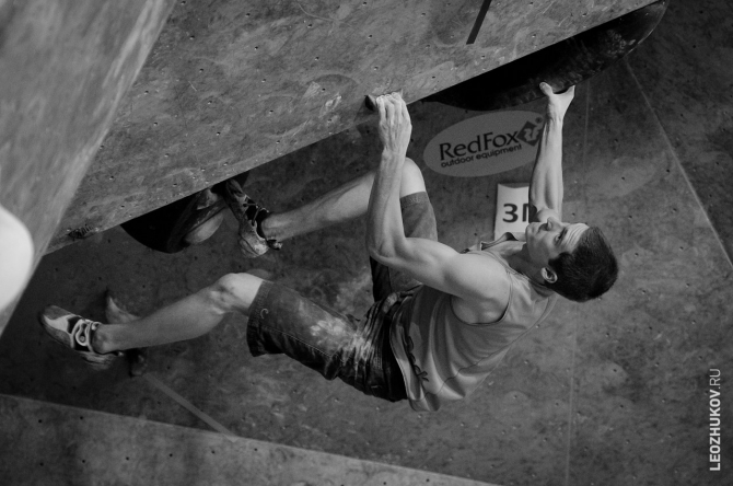 Белые ночи. Санкт-Петербург (Скалолазание, xclimb, трамонтана, risk, zamberlan, bouldering, без страховки, ruff tuff, болдеринг, костин, red fox, climbing, боулдеринг, risk.ru)