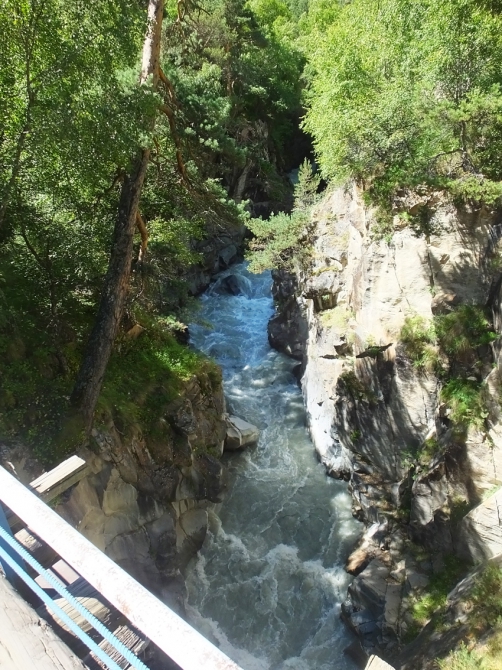 Джипинг: Былым - Ак-топрак - Чегем. (Путешествия, приэльбрусье)