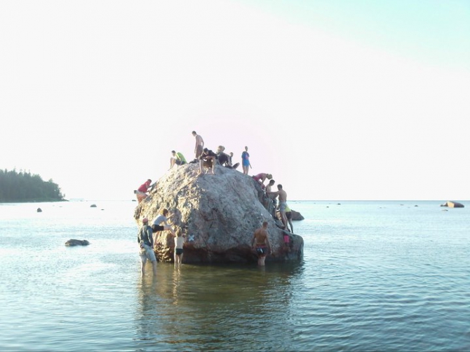 Соревнования по болдерингу на реальном рельефе в Эстонии! (Скалолазание, скалолазанье, эстония)