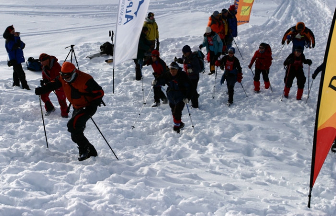 Red Fox Elbrus Race: и они как ломанутся:, Снегоступинг, эльбрус, гонка, забег, гарабаши, снегоступы, ски-альпинизм, события)