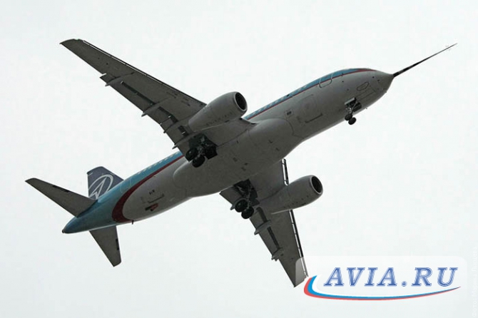 Первый полет самолёта Sukhoi SuperJet 100 (Воздух, фото, самолеты, испытания)